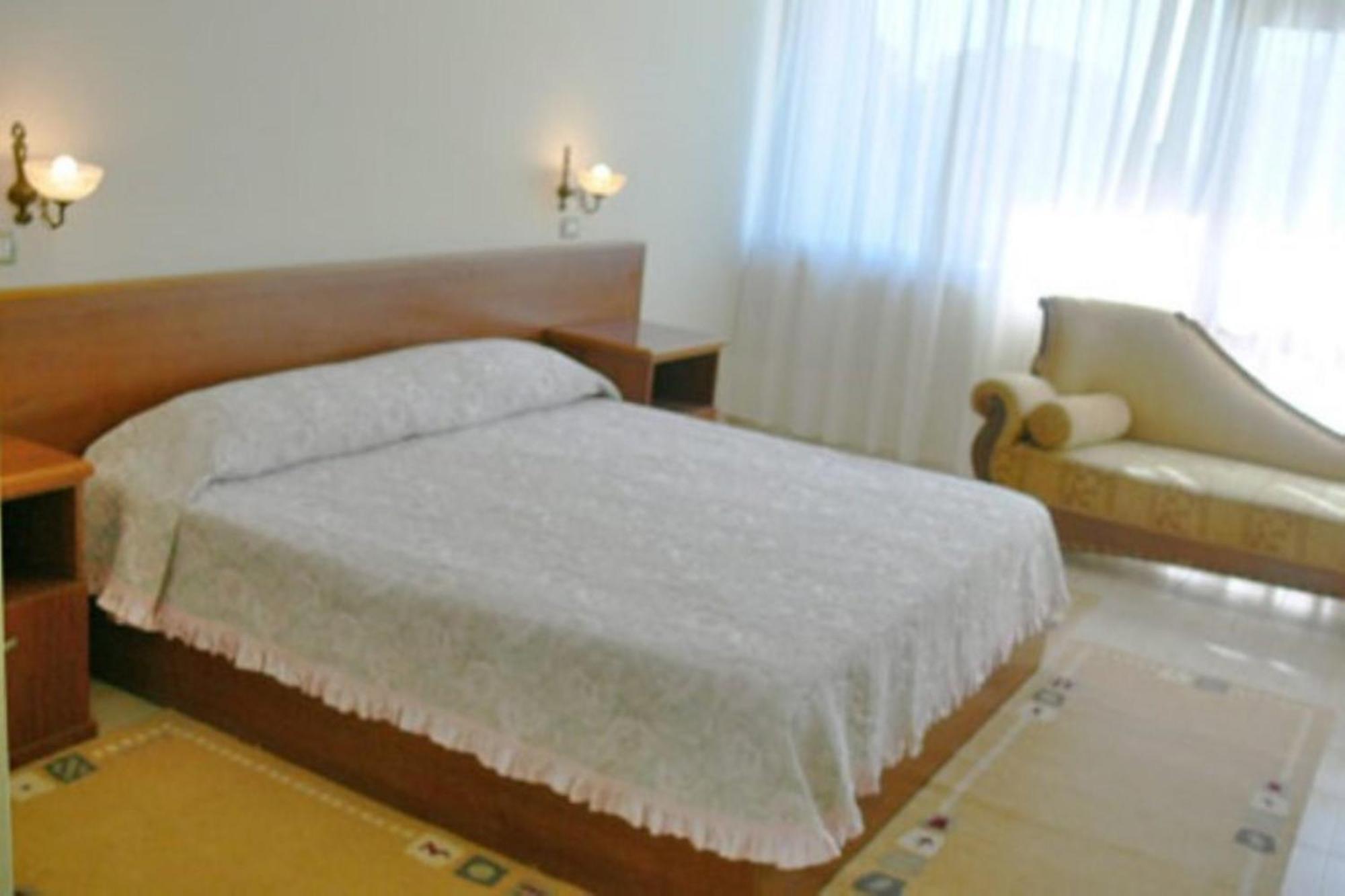 Akropoli Hotel Kryemëdhej Zimmer foto